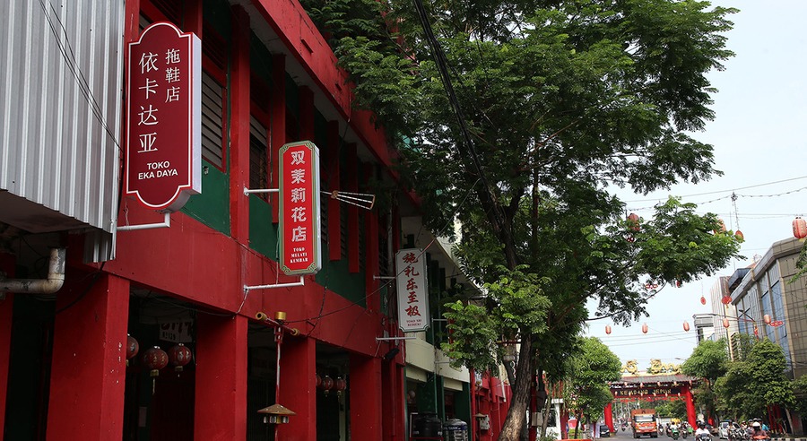 Perkuat Nuansa Chinatown Di Kya-Kya Kembang Jepun, Pemkot Surabaya Pasang Papan Bahasa Mandarin